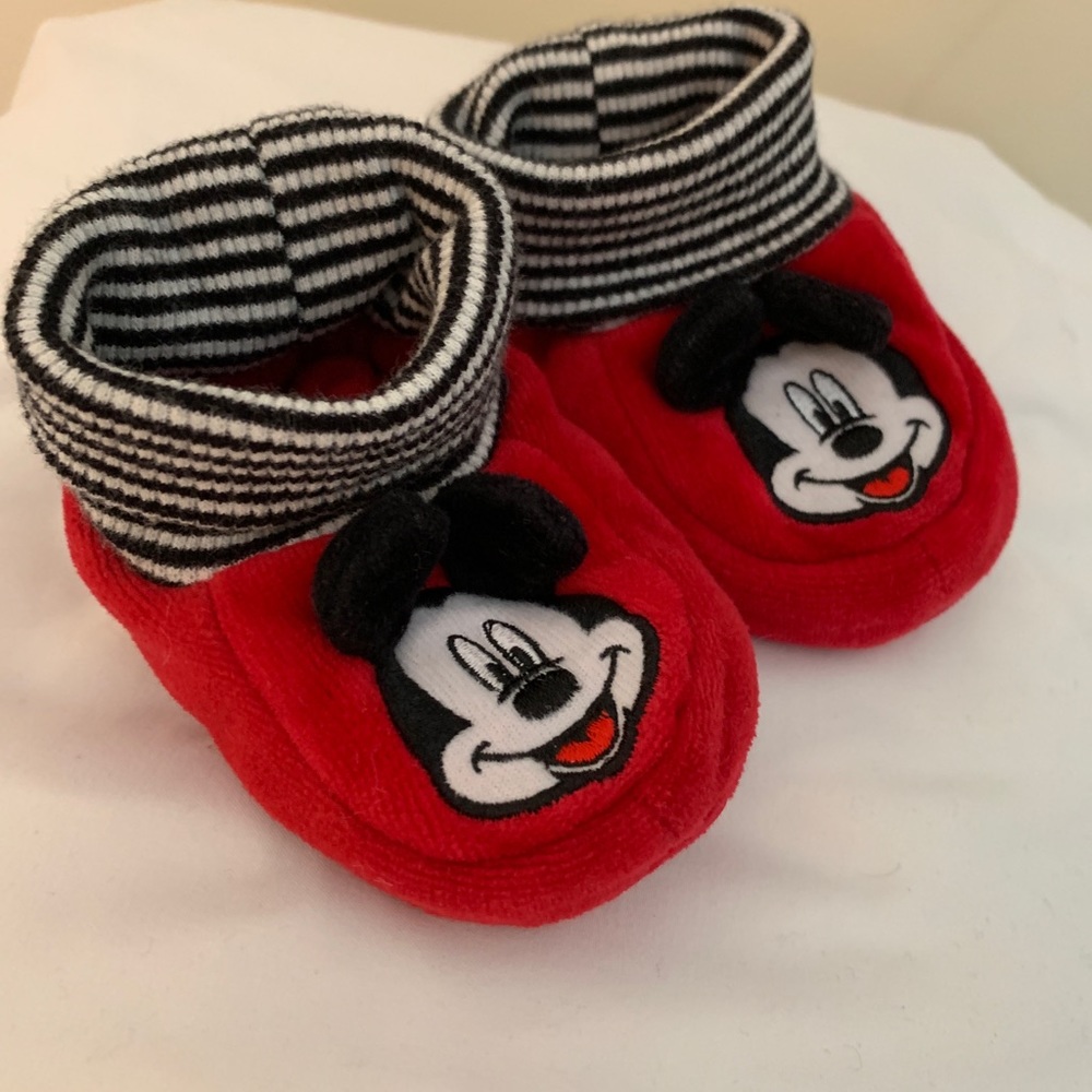 ⭐️Disney Mickey Mouse Baby Booties